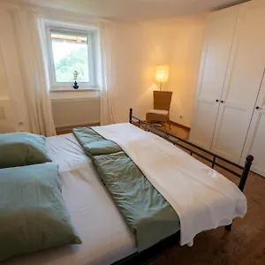 Apartment Berghof-glueck, Kaufbeuren